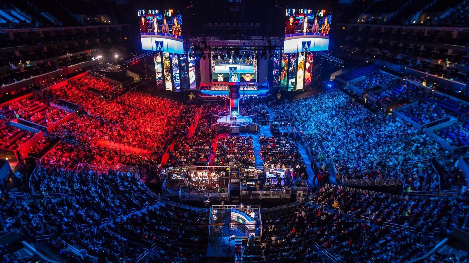 Full venue for a League of Legends event